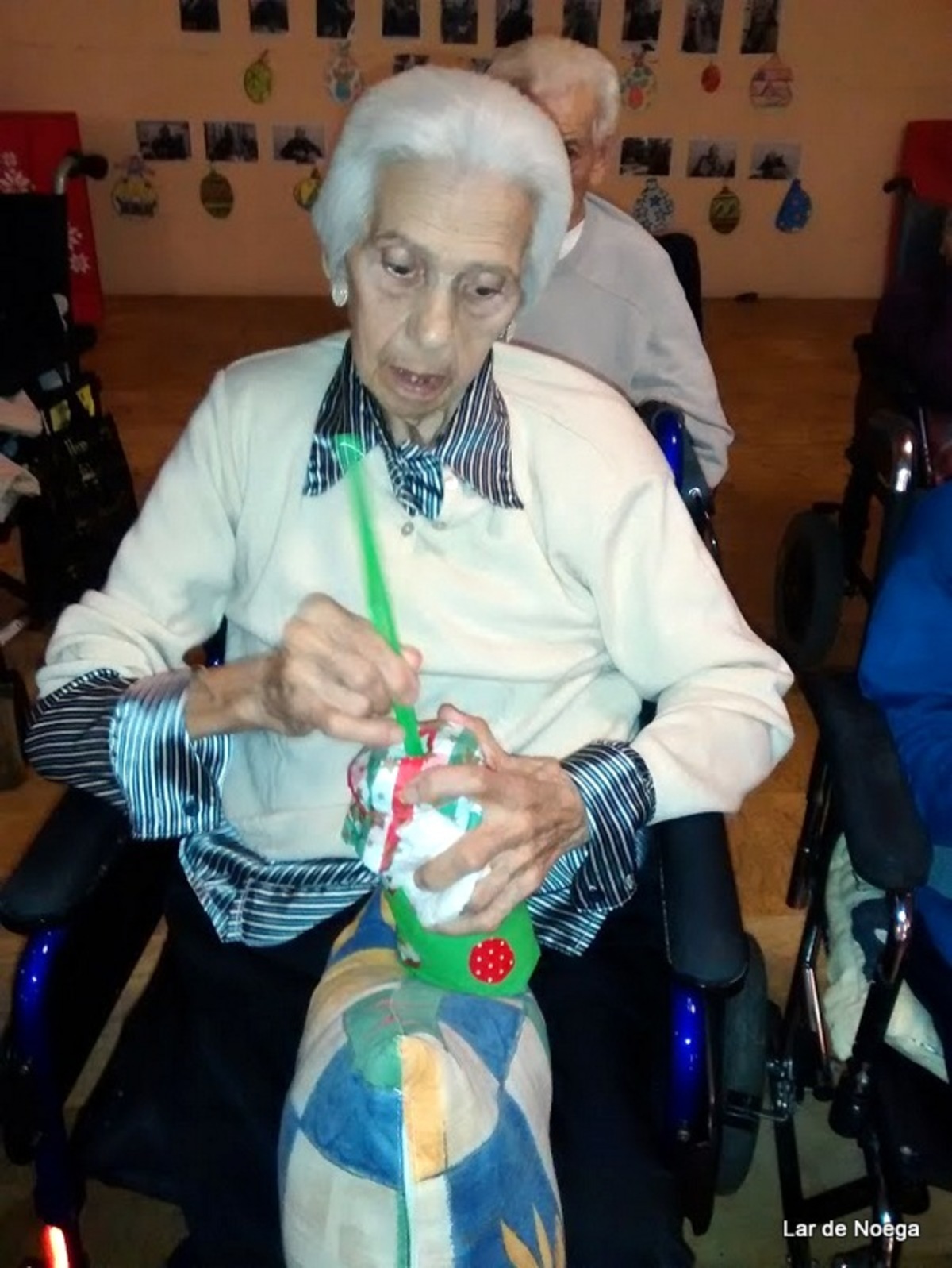 Talleres navideños y concurso postales 2015