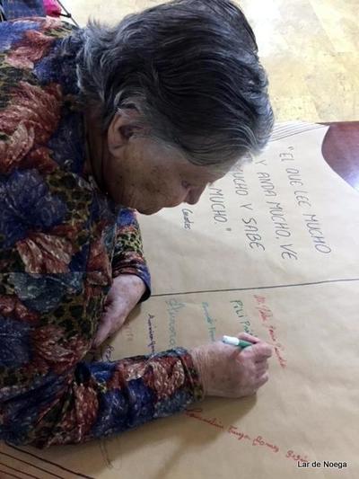 Lar de Noega celebra el Día del Libro