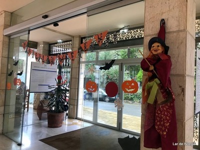 Lar de Noega, lista para Halloween