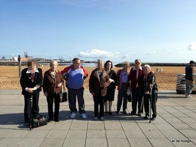 Lar de Noega fomenta el uso del transporte público en la Semana Europea de la Movilidad 2017